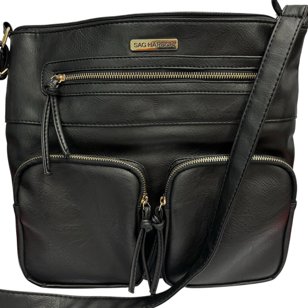 Black Sag Harbor crossbody bag with several pockets